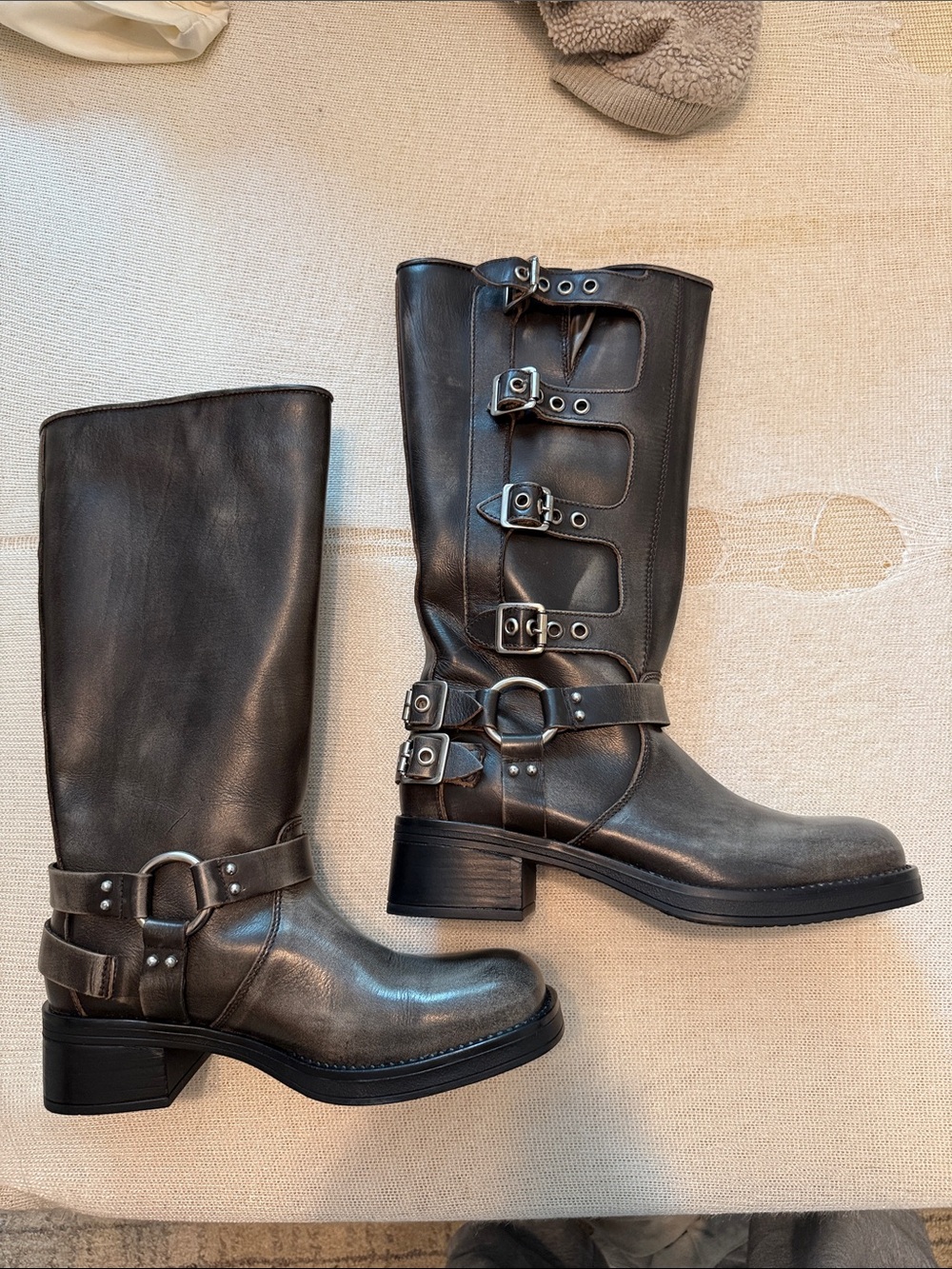 Steve Madden Rocky Brown Distressed Boots - Picture 2 of 3